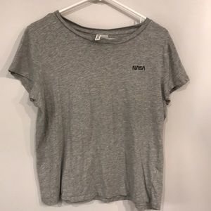 NASA grey T-shirt. H&M Large. Cute top.